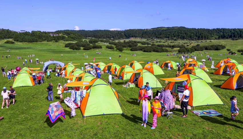 What are the aspects of sleep to consider when camping？